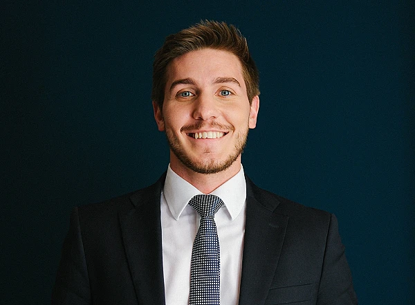 NLP promotes Filipe Gomes to Senior Associate